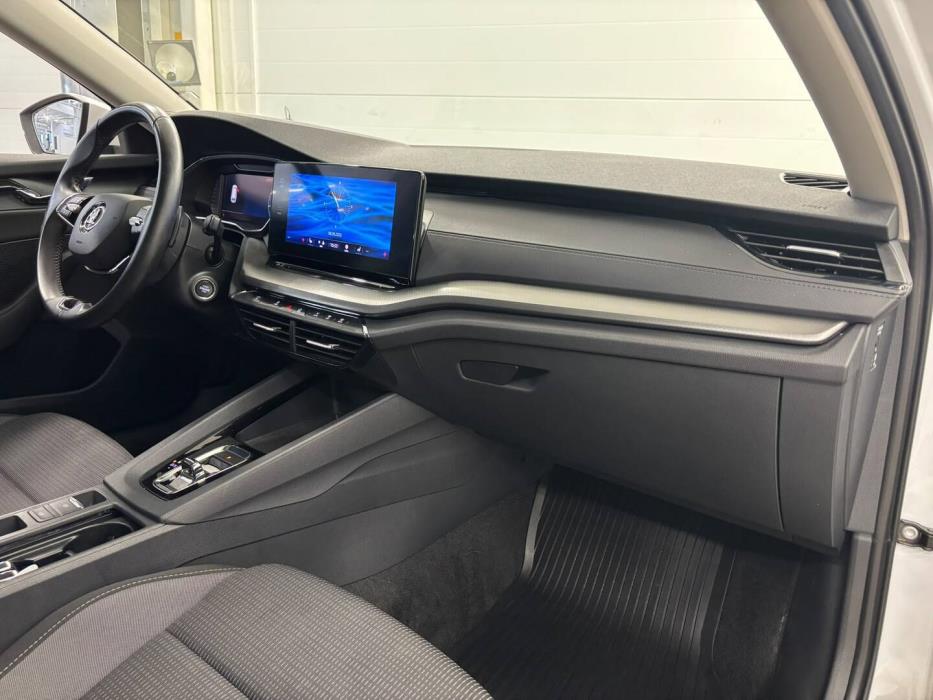 SKODA Octavia 2024