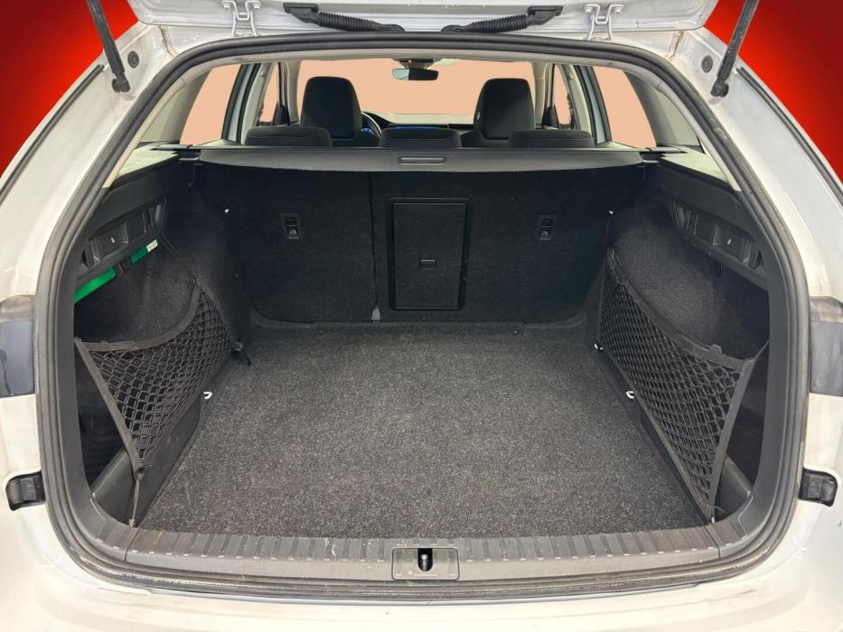 SKODA Octavia 2024