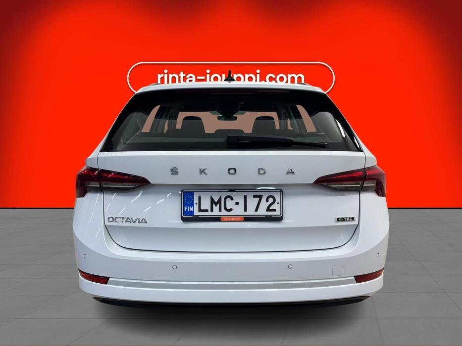 SKODA Octavia 2024