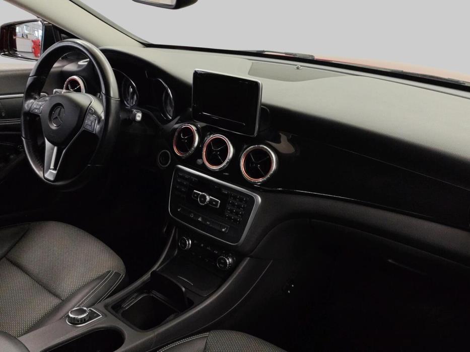 MERCEDES-BENZ CLA 2015