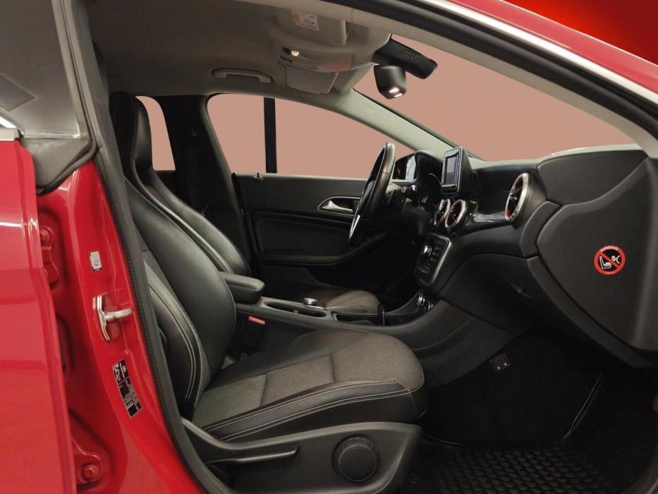 MERCEDES-BENZ CLA 2015
