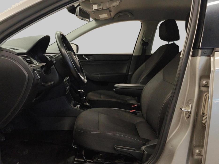 SKODA Rapid 2015