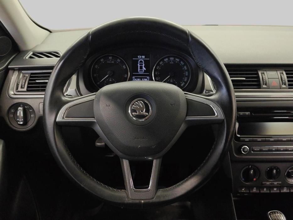 SKODA Rapid 2015