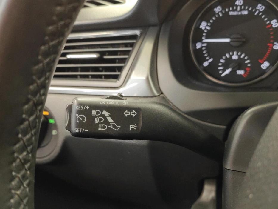 SKODA Rapid 2015