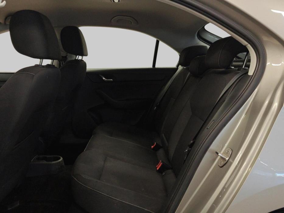 SKODA Rapid 2015