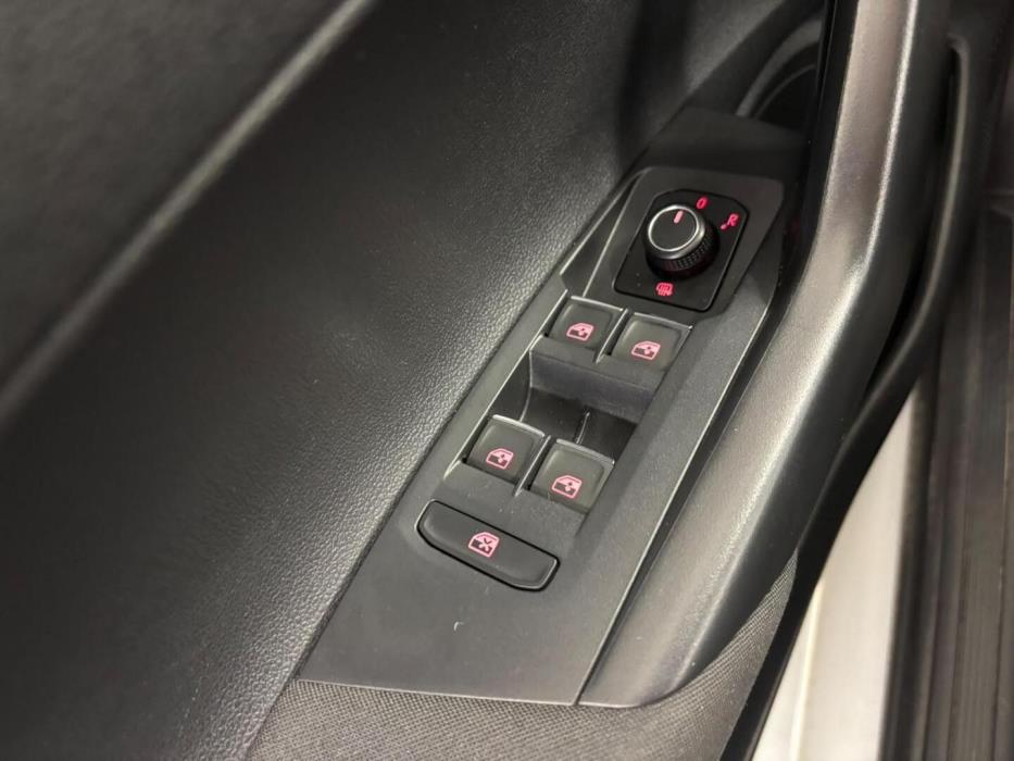 VOLKSWAGEN Polo 2021