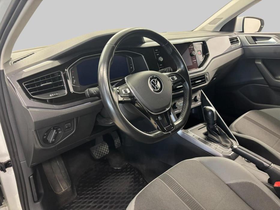 VOLKSWAGEN Polo 2021