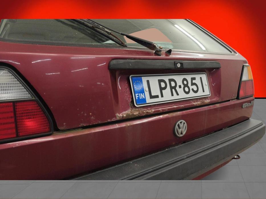 VOLKSWAGEN Golf 1990