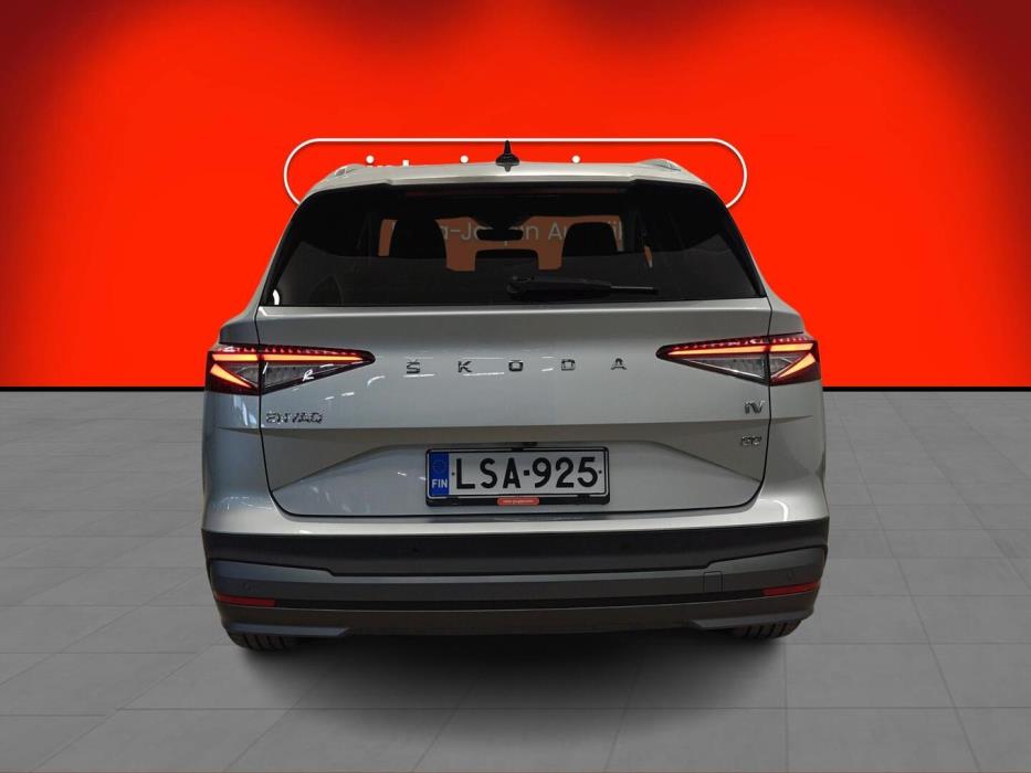 SKODA Enyaq 2023