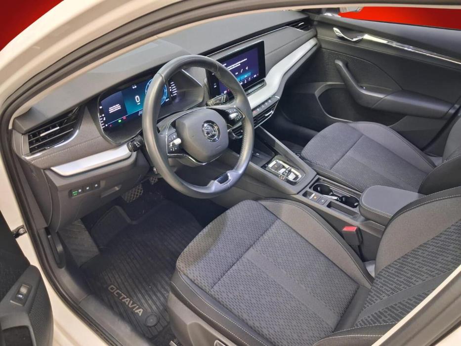 SKODA Octavia 2023