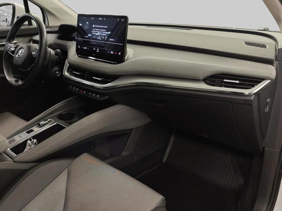 SKODA Enyaq 2023