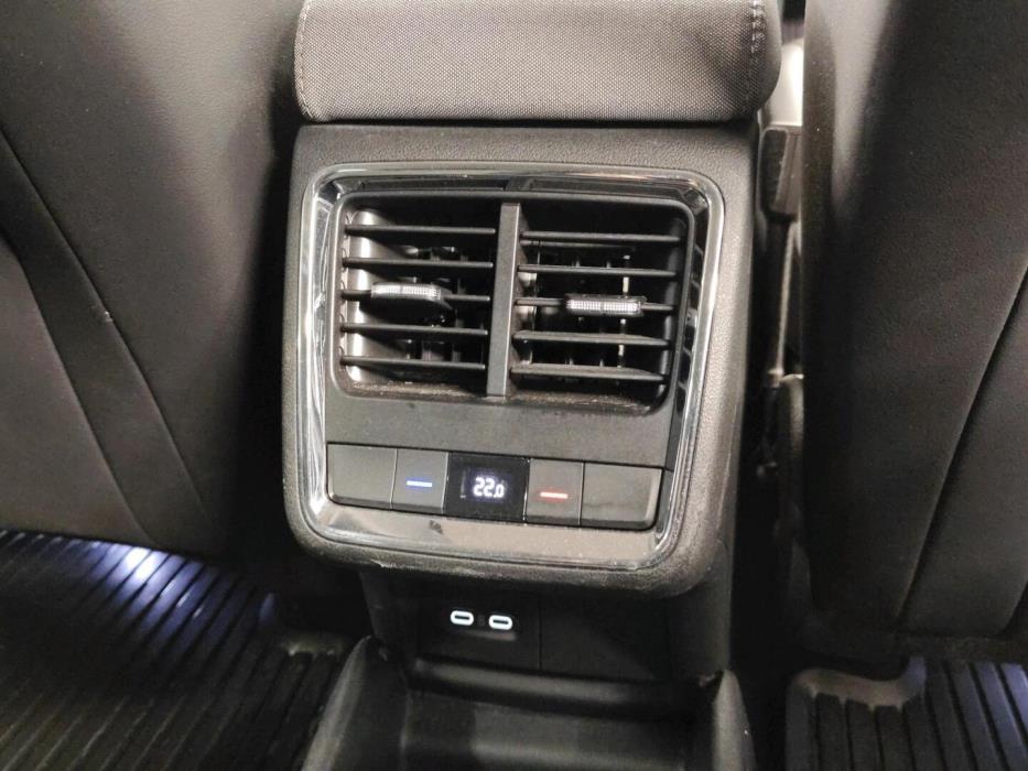 SKODA Enyaq 2023