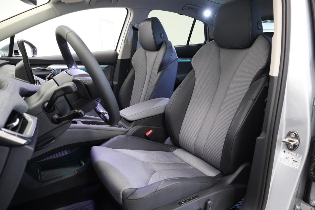 SKODA Enyaq 2023