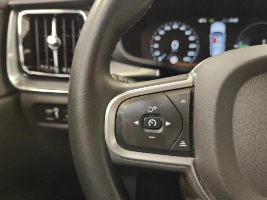 VOLVO V60 2022