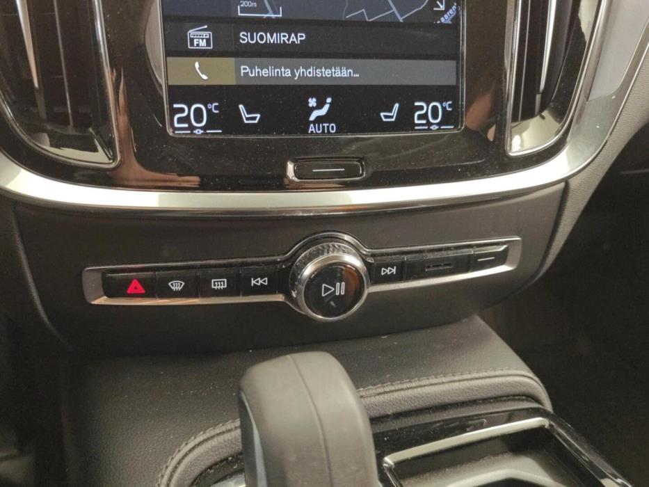 VOLVO V60 2022