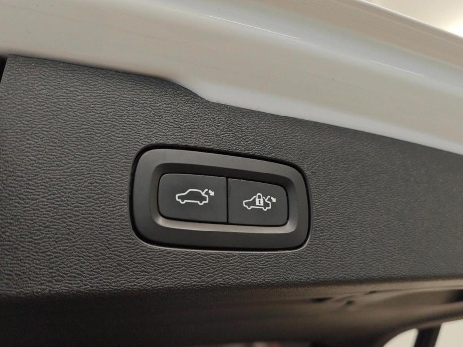 VOLVO V60 2022