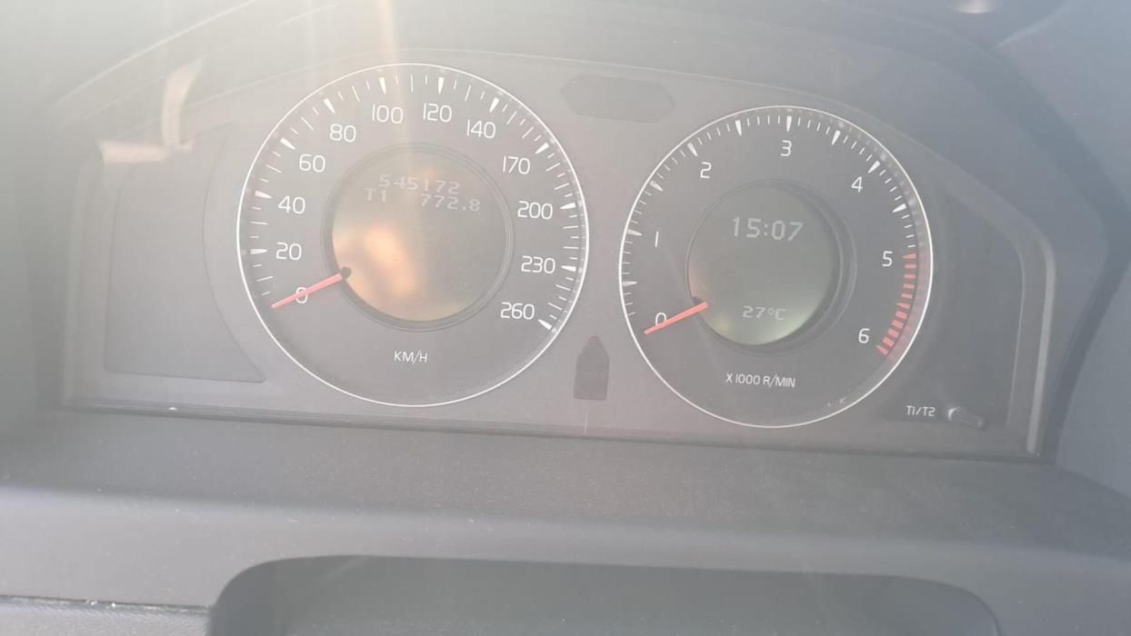 VOLVO V70 2008