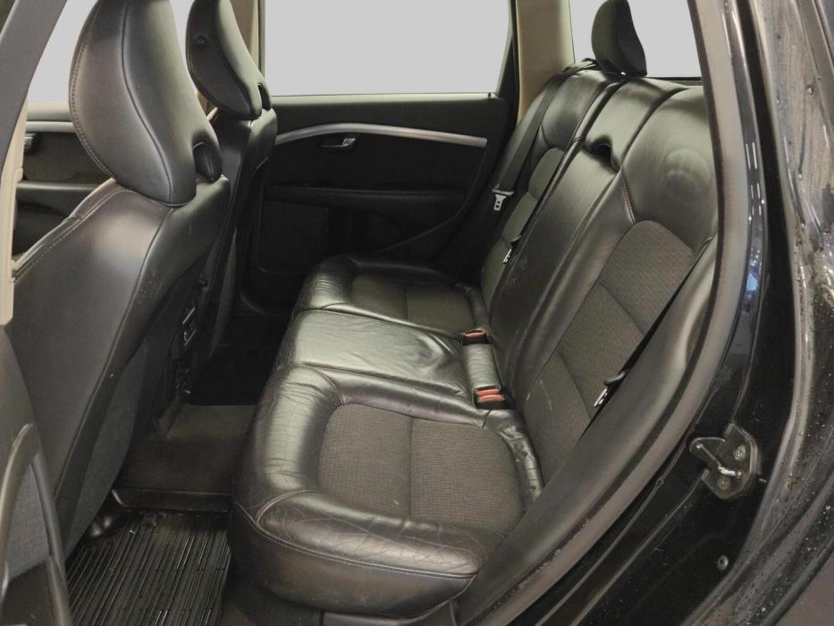VOLVO V70 2008