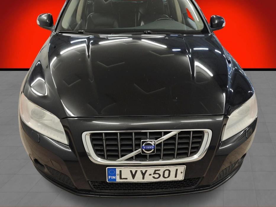 VOLVO V70 2008