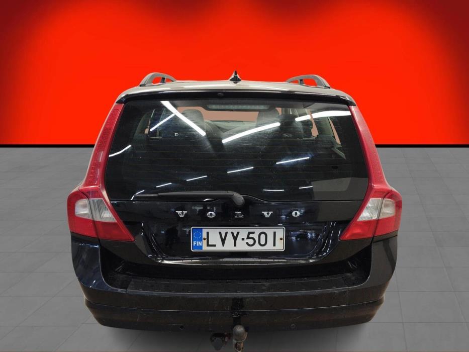 VOLVO V70 2008