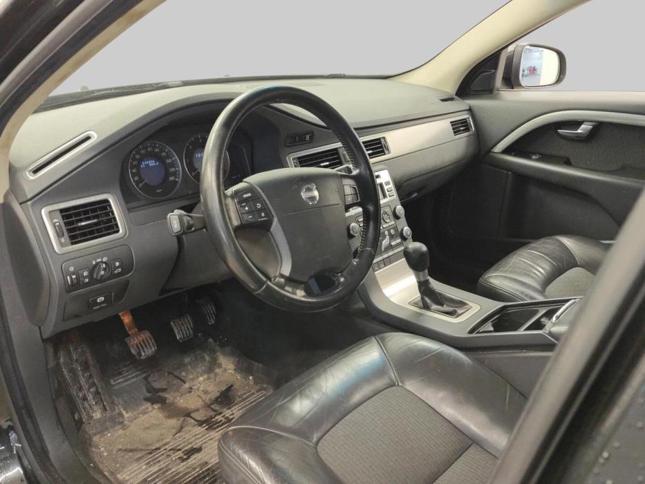 VOLVO V70 2008