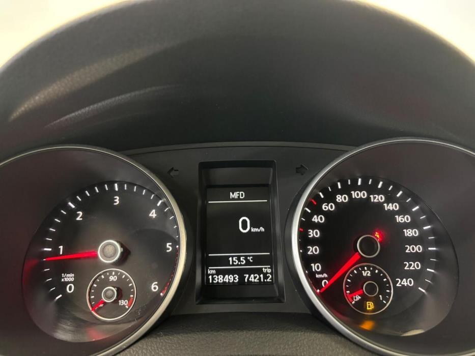 VOLKSWAGEN Golf 2011
