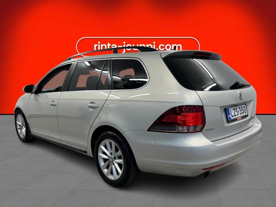 VOLKSWAGEN Golf 2011
