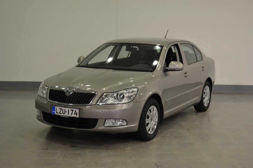SKODA Octavia 2012