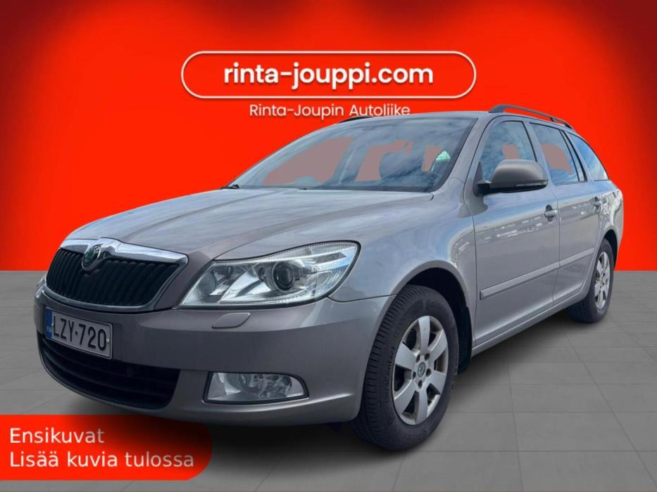 SKODA Octavia 2012