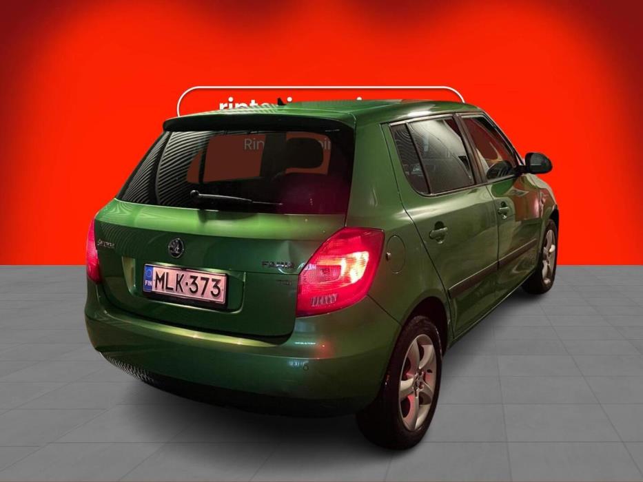 SKODA Fabia 2013