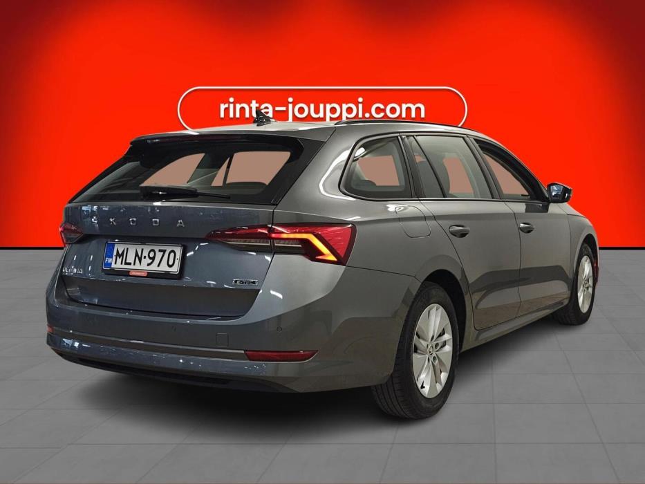 SKODA Octavia 2024