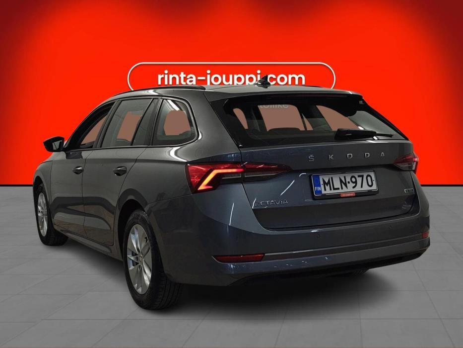 SKODA Octavia 2024