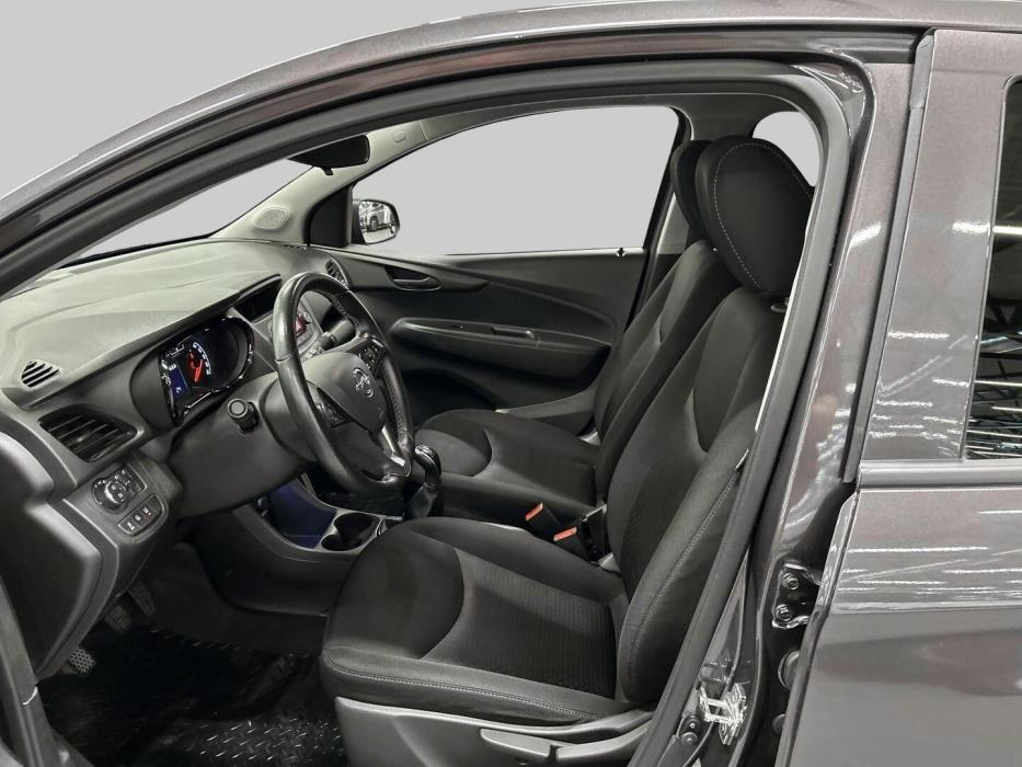 OPEL KARL 2016