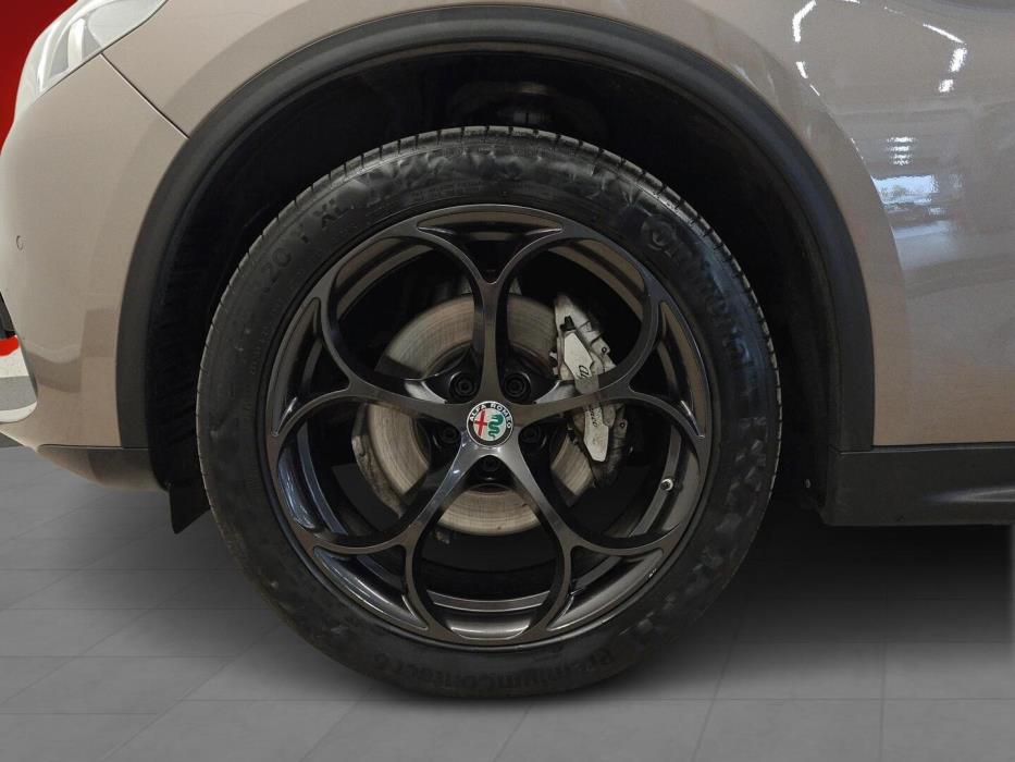 ALFA ROMEO Stelvio 2017