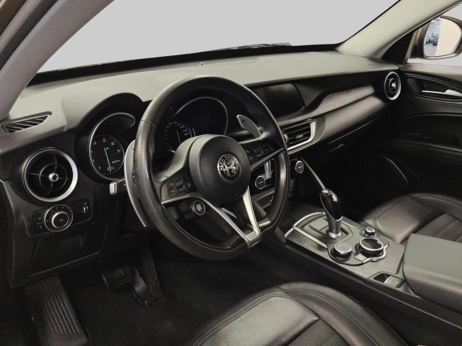 ALFA ROMEO Stelvio 2017