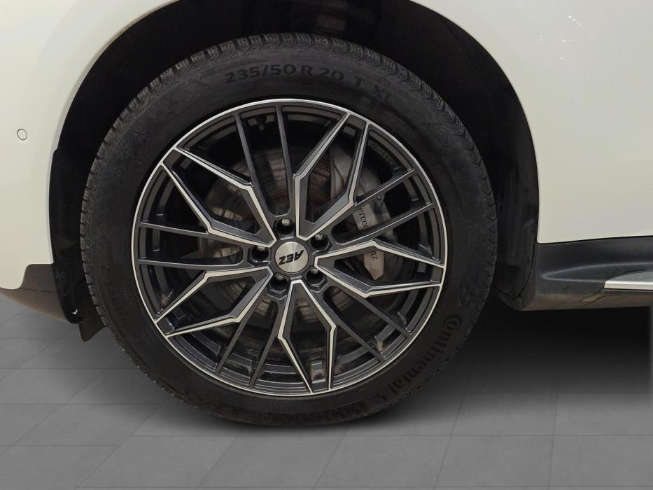 MERCEDES-BENZ EQC 2021