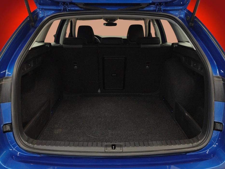 SKODA OCTAVIA 2024