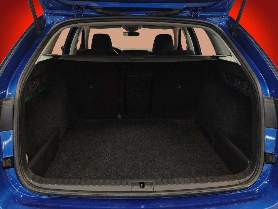 SKODA OCTAVIA 2024