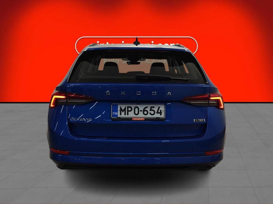 SKODA OCTAVIA 2024
