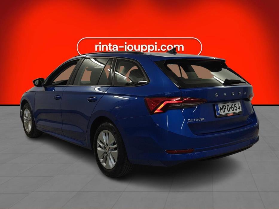 SKODA OCTAVIA 2024