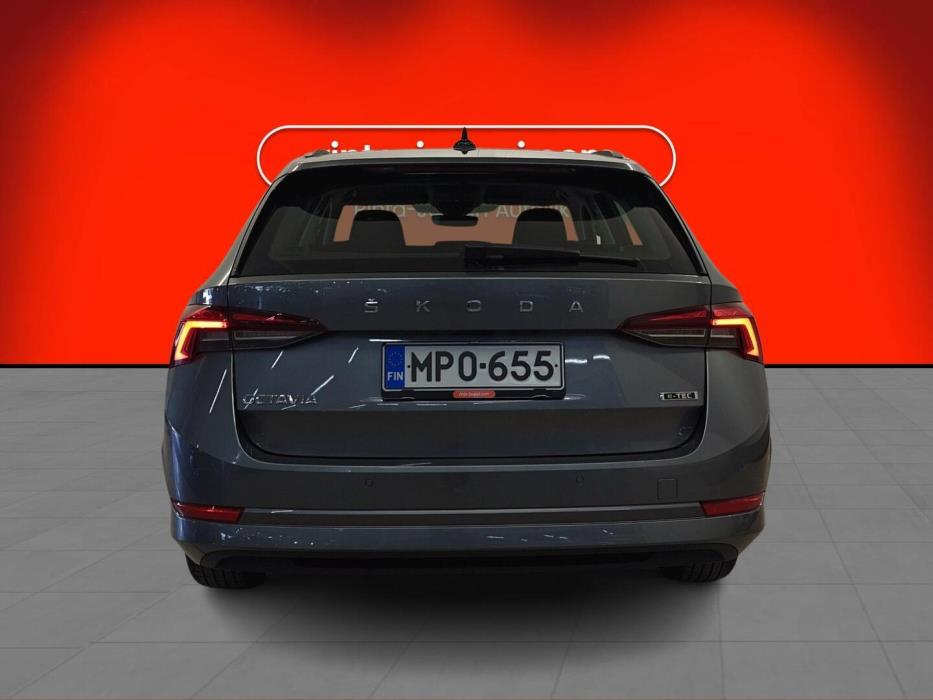 SKODA OCTAVIA 2024
