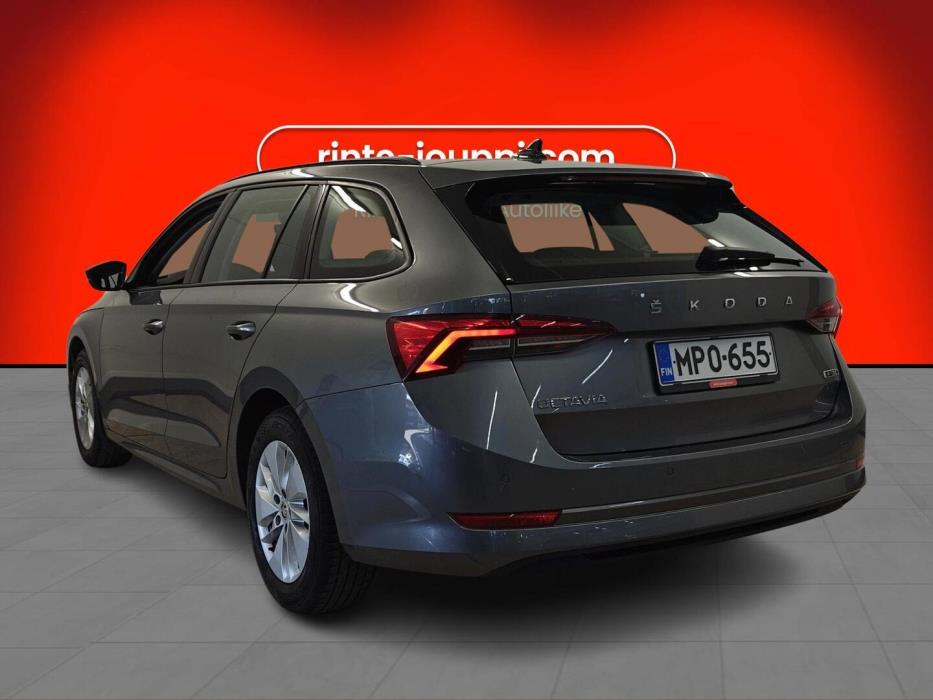 SKODA OCTAVIA 2024