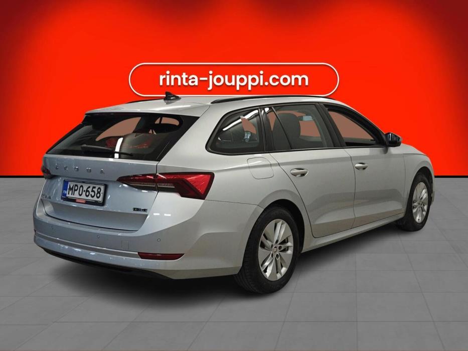 SKODA Octavia 2024