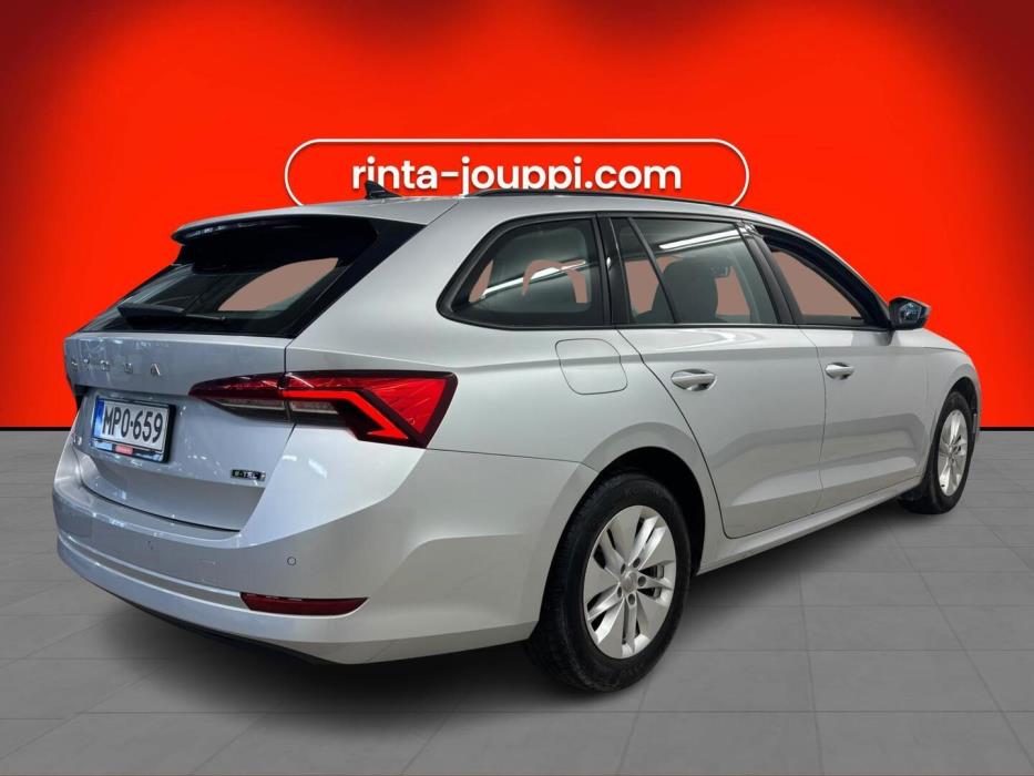 SKODA Octavia 2024