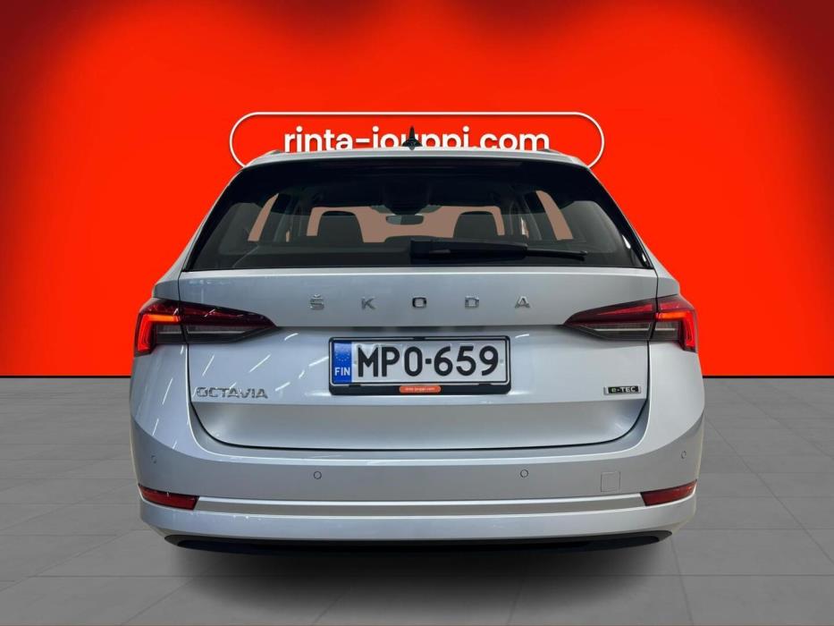 SKODA Octavia 2024