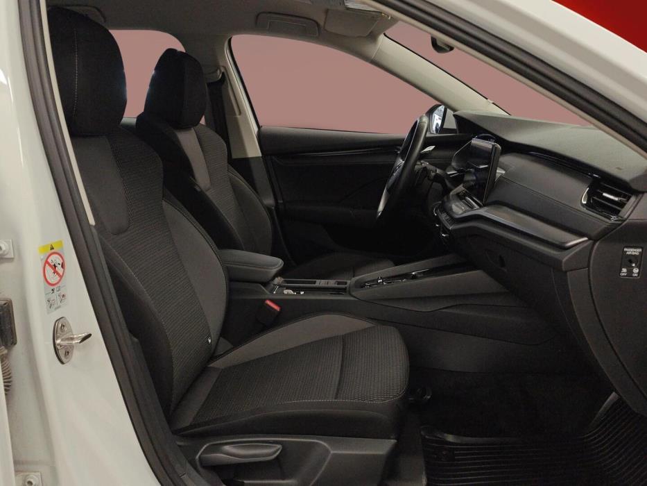 SKODA OCTAVIA 2024
