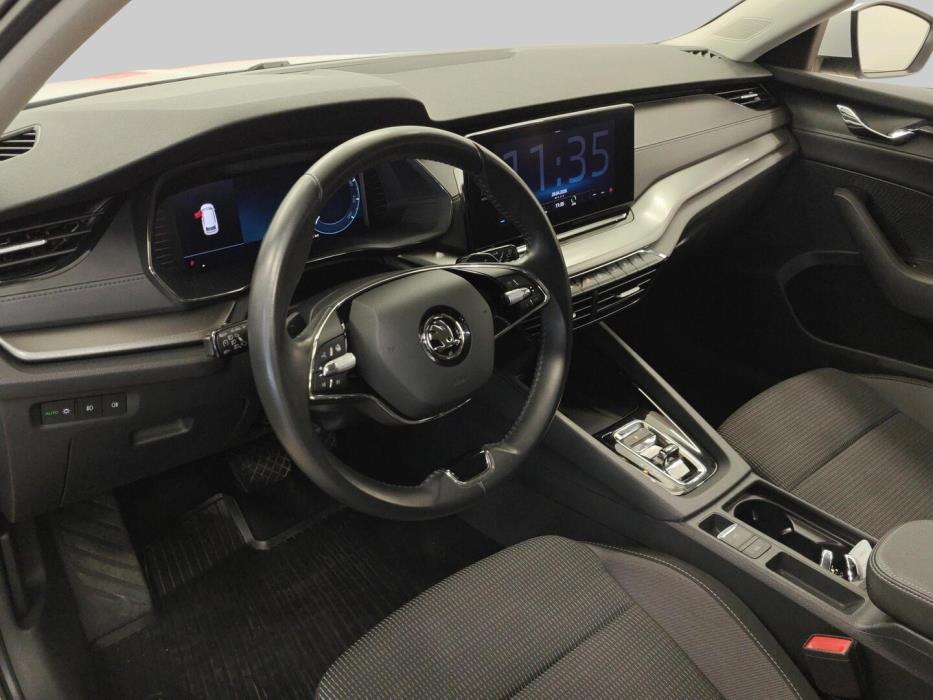SKODA OCTAVIA 2024
