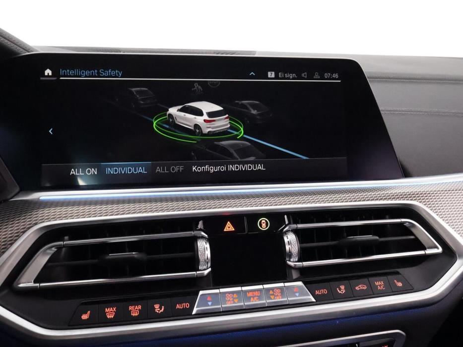 BMW X5 2023