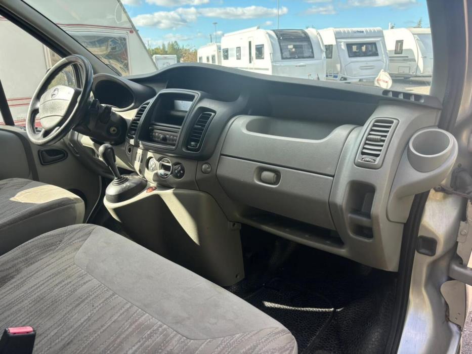 NISSAN Primastar 2010