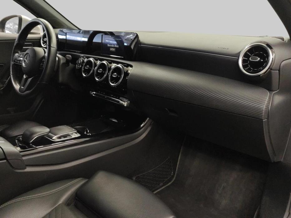 MERCEDES-BENZ A 2019